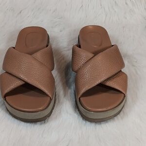 Vionic Vesta Tan/Cream Sandal Sz 8.5